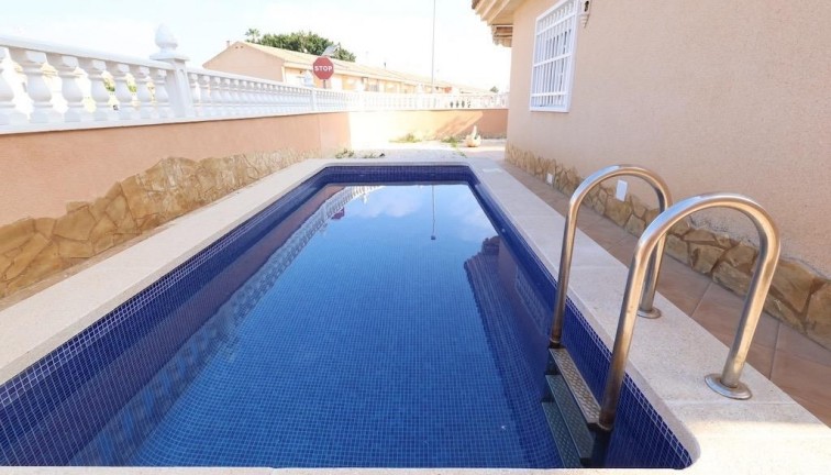 Jälleenmyynti - Erillistalo - Torrevieja - Los Balcones
