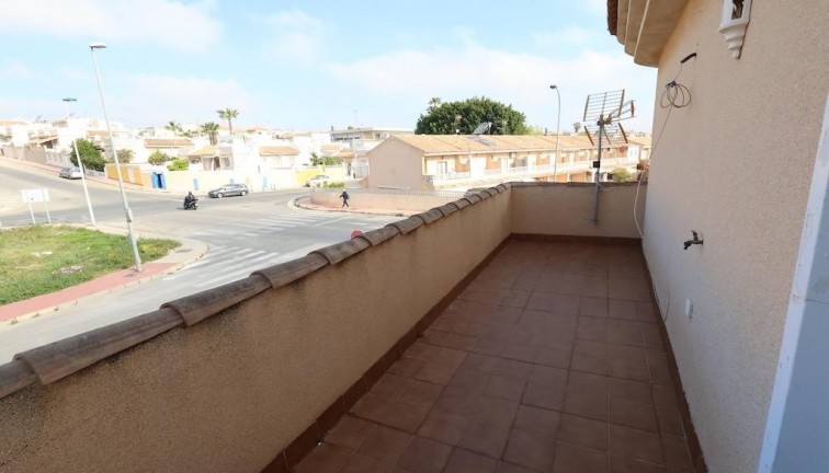 Jälleenmyynti - Erillistalo - Torrevieja - Los Balcones