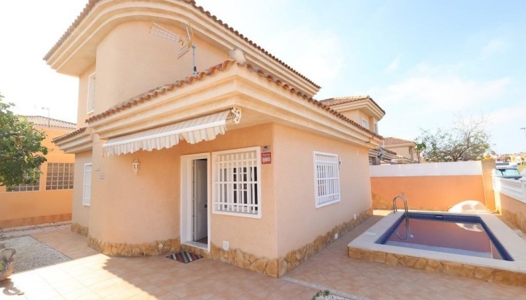 Jälleenmyynti - Erillistalo - Torrevieja - Los Balcones