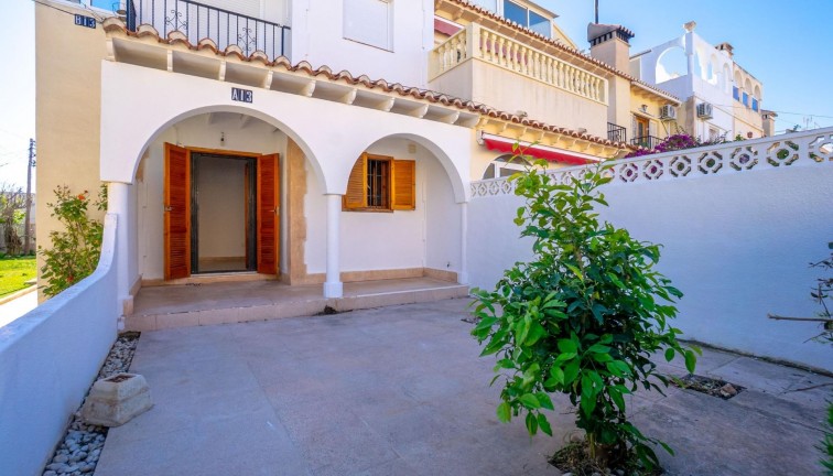 Resale - Apartment - Ground Floor Apartment - Torrevieja - El chaparral