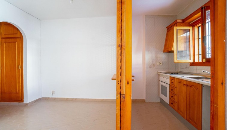 Resale - Apartment - Ground Floor Apartment - Torrevieja - El chaparral