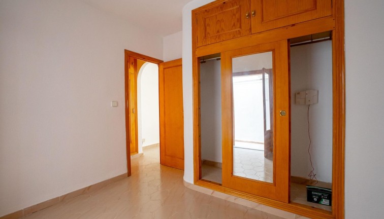 Resale - Apartment - Ground Floor Apartment - Torrevieja - El chaparral