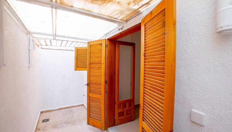 Resale - Apartment - Ground Floor Apartment - Torrevieja - El chaparral