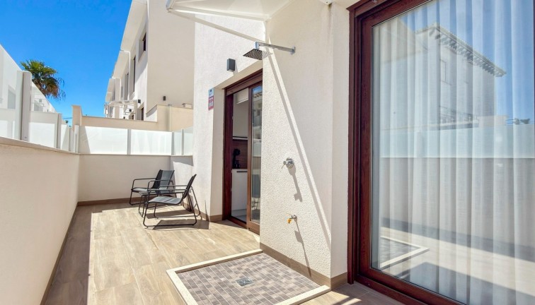 Återförsäljning - Lägenhet - Torrevieja - Los Balcones
