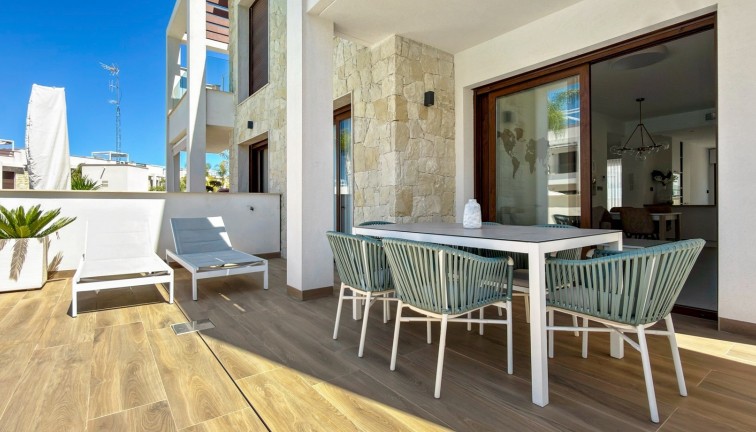 Återförsäljning - Lägenhet - Torrevieja - Los Balcones