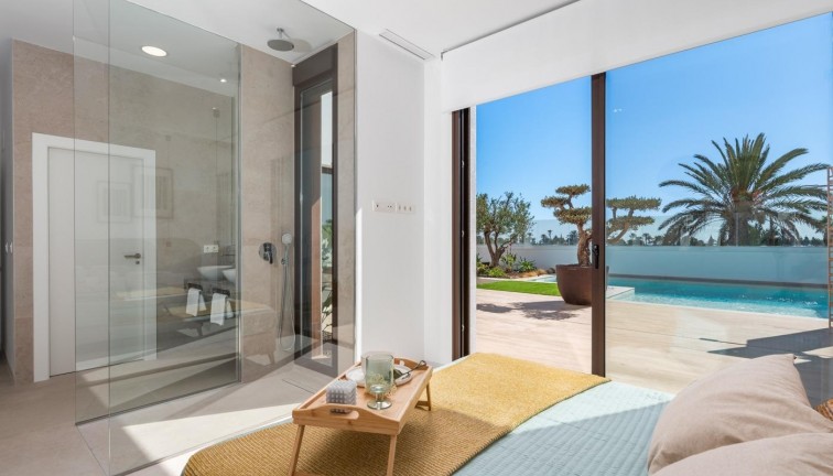 Uudistuotanto - Erillistalo - Los Alcazares - Serena Golf