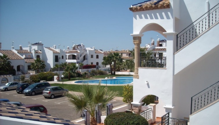 Jälleenmyynti - Duplex-asunto - Orihuela Costa - Villamartín