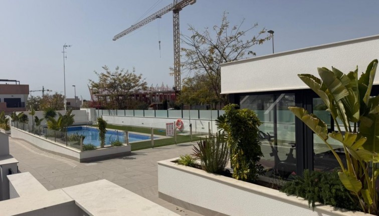 Reventa - Apartamento / piso - Pilar de la Horadada