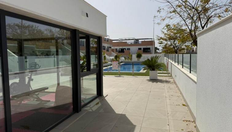 Reventa - Apartamento / piso - Pilar de la Horadada