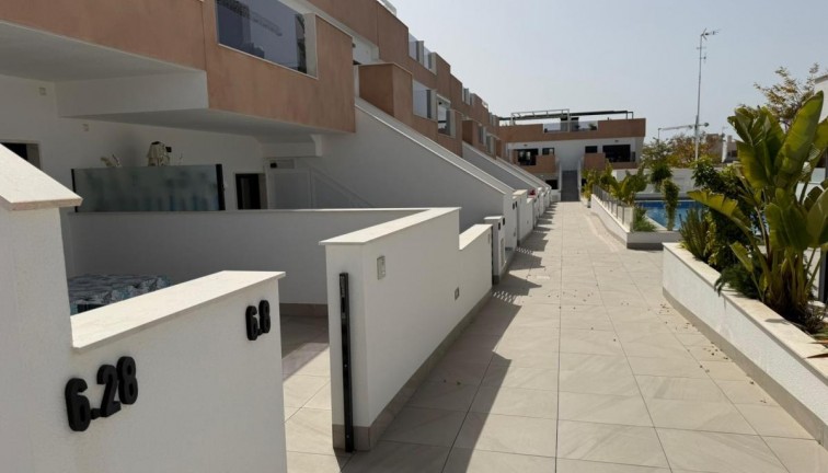 Reventa - Apartamento / piso - Pilar de la Horadada