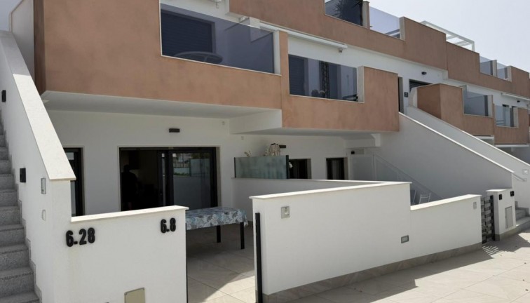 Reventa - Apartamento / piso - Pilar de la Horadada