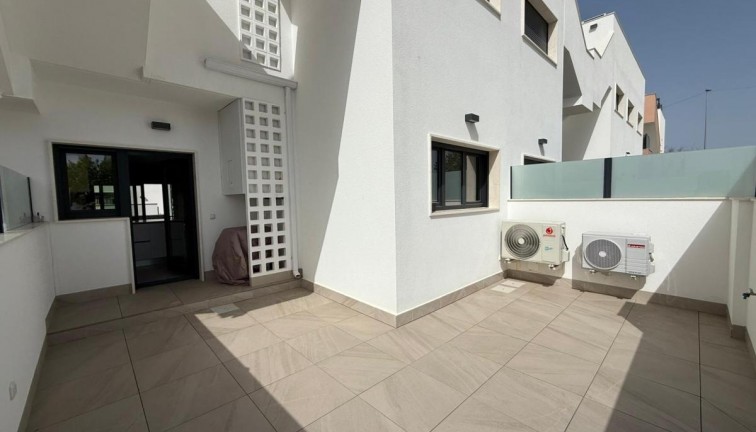 Reventa - Apartamento / piso - Pilar de la Horadada