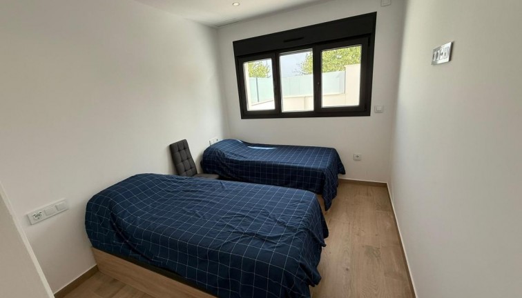 Reventa - Apartamento / piso - Pilar de la Horadada
