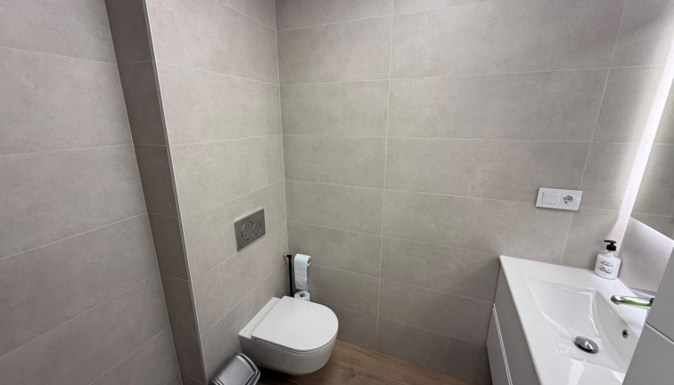 Reventa - Apartamento / piso - Pilar de la Horadada