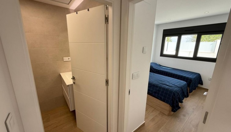 Reventa - Apartamento / piso - Pilar de la Horadada