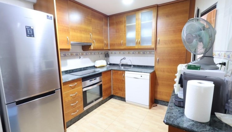 Återförsäljning - Lägenhet - Torrevieja - Acequion