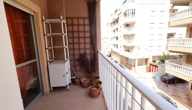 Återförsäljning - Lägenhet - Torrevieja - Acequion