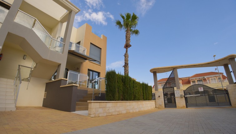 Jälleenmyynti - Paritalo/Rivitalo - Orihuela Costa - La Zenia