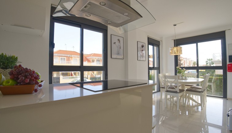Jälleenmyynti - Paritalo/Rivitalo - Orihuela Costa - La Zenia