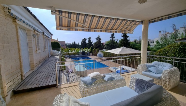 Jälleenmyynti - Erillistalo - Torrevieja - LA MATA