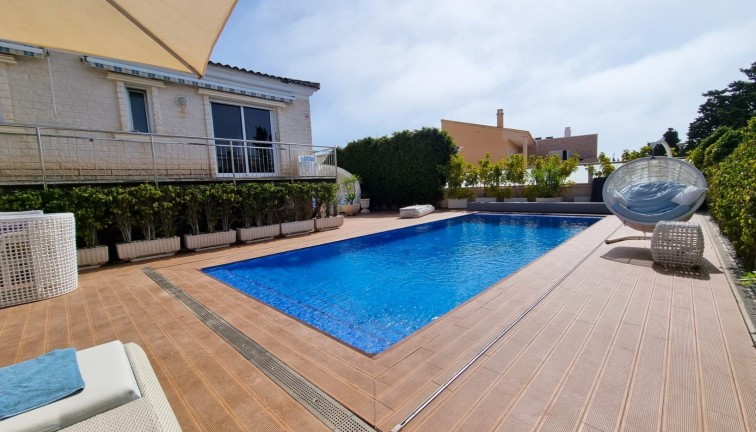 Jälleenmyynti - Erillistalo - Torrevieja - LA MATA