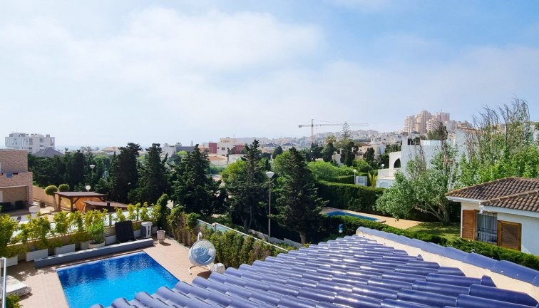 Jälleenmyynti - Erillistalo - Torrevieja - LA MATA