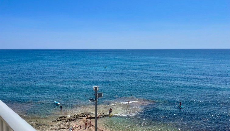Återförsäljning - Lägenhet - Torrevieja - Playa del Cura