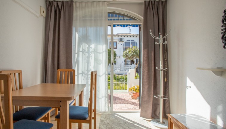 Jälleenmyynti - Bungalow - Torrevieja - Lago Jardin