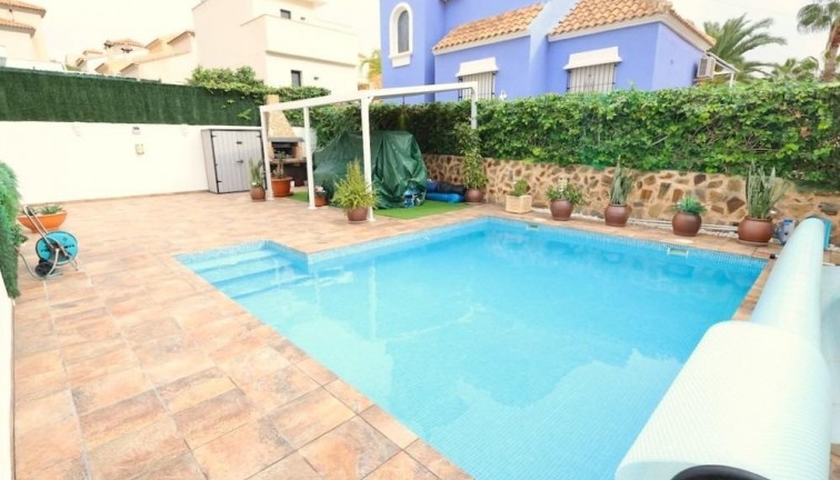 Jälleenmyynti - Erillistalo - San Miguel de Salinas - Villamartín