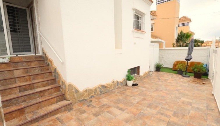 Jälleenmyynti - Erillistalo - San Miguel de Salinas - Villamartín