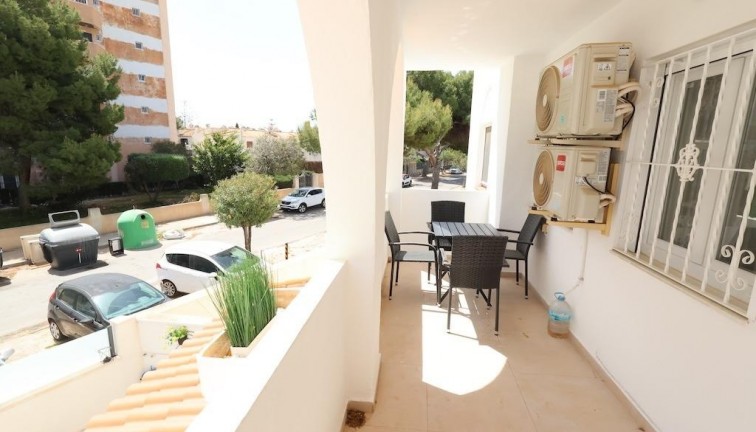 Jälleenmyynti - Bungalow - Orihuela Costa - La Zenia