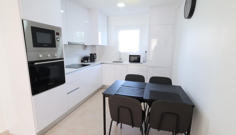 Jälleenmyynti - Bungalow - Orihuela Costa - La Zenia