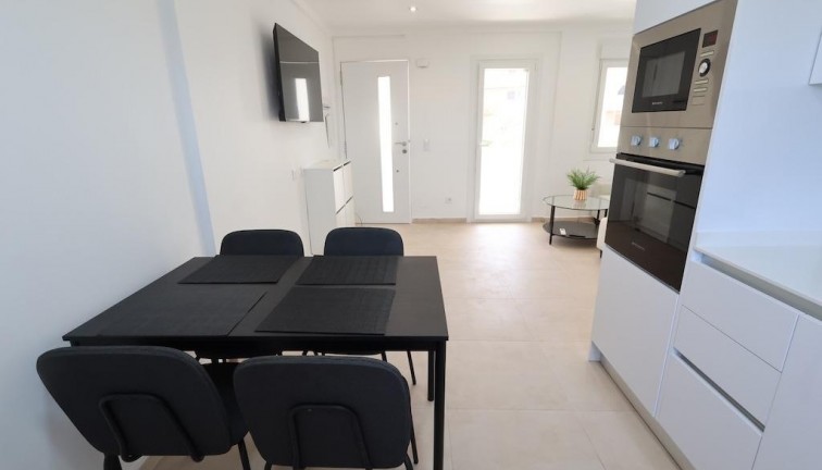 Jälleenmyynti - Bungalow - Orihuela Costa - La Zenia