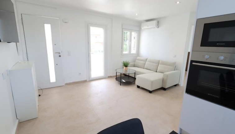 Jälleenmyynti - Bungalow - Orihuela Costa - La Zenia