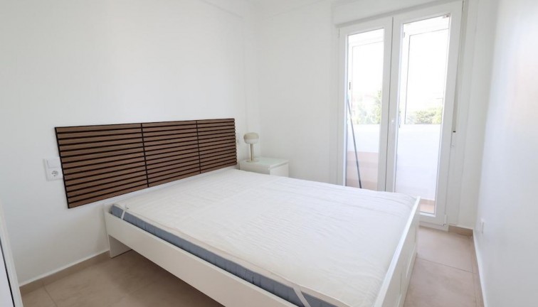 Jälleenmyynti - Bungalow - Orihuela Costa - La Zenia