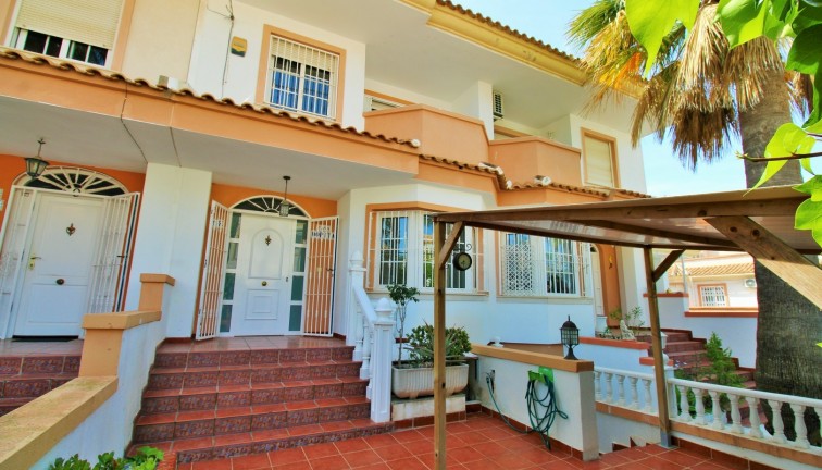Jälleenmyynti - Paritalo/Rivitalo - Villamartín