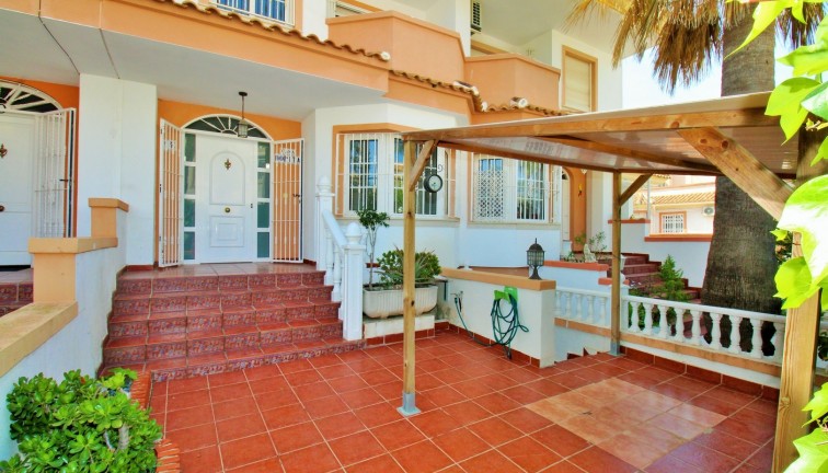 Jälleenmyynti - Paritalo/Rivitalo - Villamartín