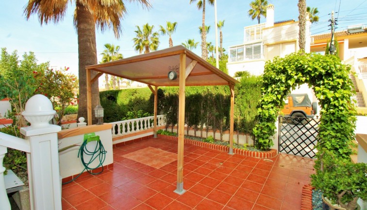 Jälleenmyynti - Paritalo/Rivitalo - Villamartín