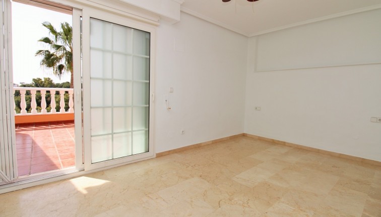 Jälleenmyynti - Paritalo/Rivitalo - Villamartín