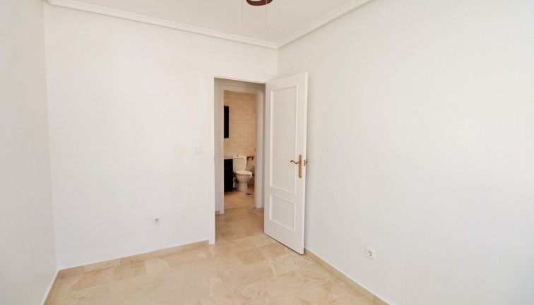 Jälleenmyynti - Paritalo/Rivitalo - Villamartín
