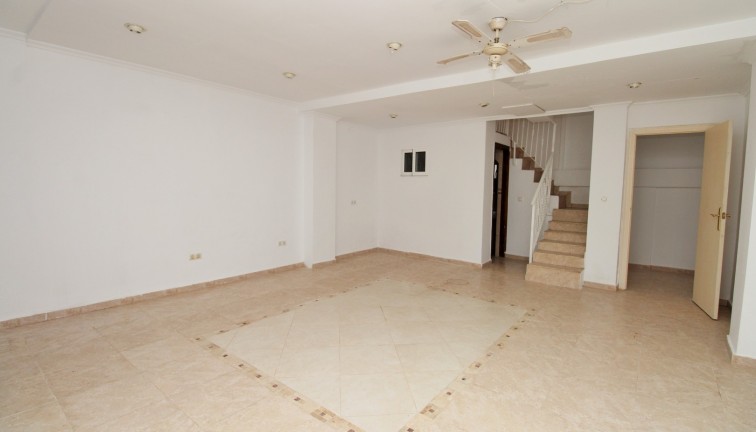 Jälleenmyynti - Paritalo/Rivitalo - Villamartín