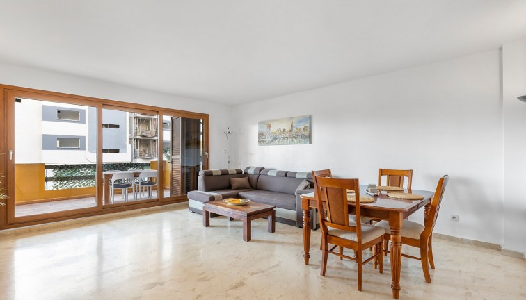Återförsäljning - Lägenhet - Torrevieja - Punta Prima
