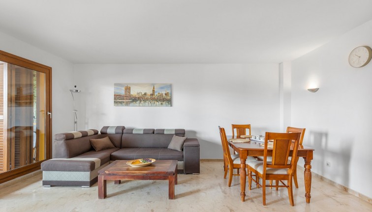 Återförsäljning - Lägenhet - Torrevieja - Punta Prima
