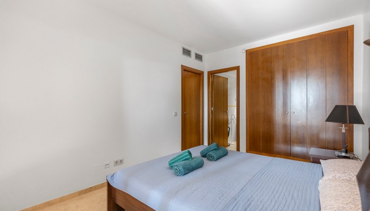 Återförsäljning - Lägenhet - Torrevieja - Punta Prima