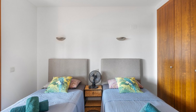 Återförsäljning - Lägenhet - Torrevieja - Punta Prima