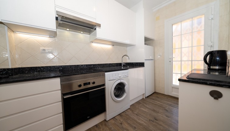 Resale - Chalet - Playa Flamenca