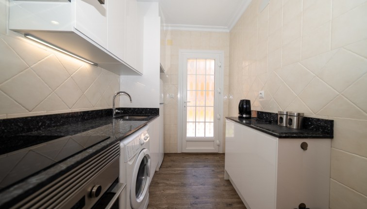 Resale - Chalet - Playa Flamenca