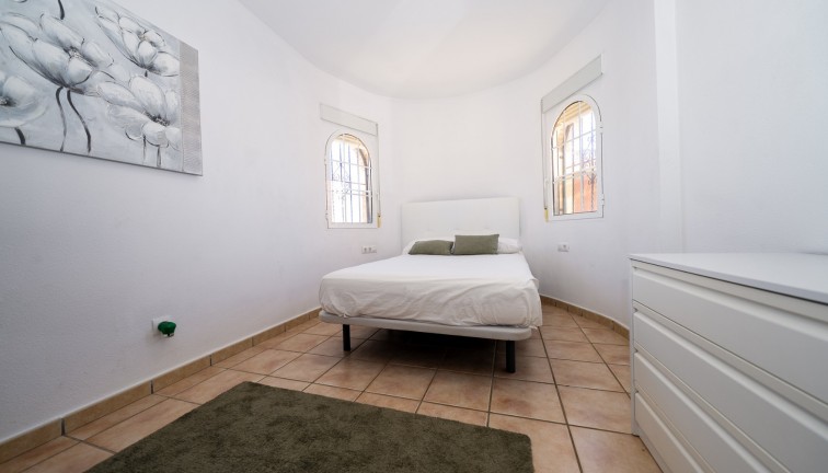 Resale - Chalet - Playa Flamenca