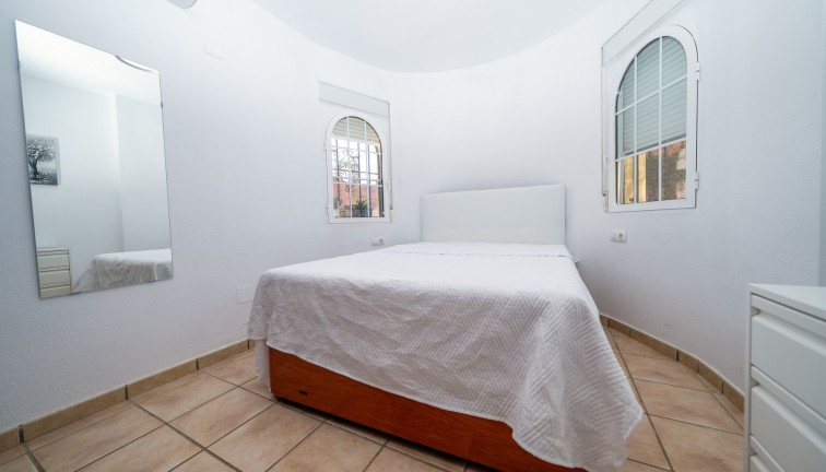 Resale - Chalet - Playa Flamenca