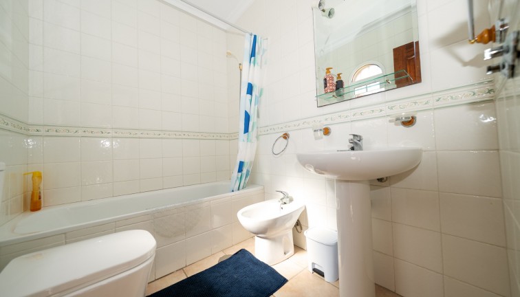 Resale - Chalet - Playa Flamenca